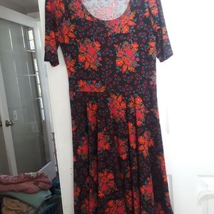 Short sleeve dress